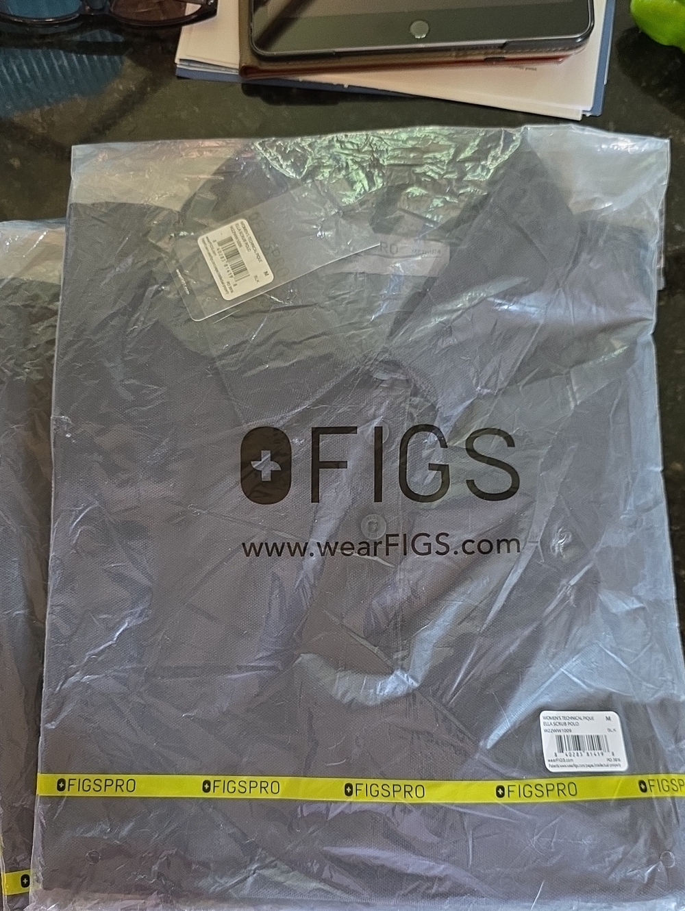 Figs Women Button-Down Scrub Top Shirt — Black